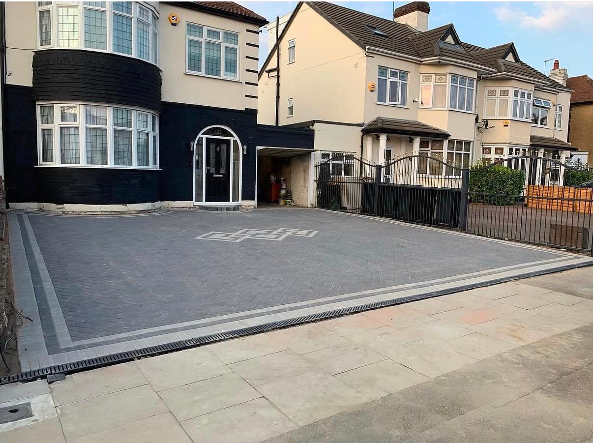 Driveway and patio project by Total Driveways and Patios